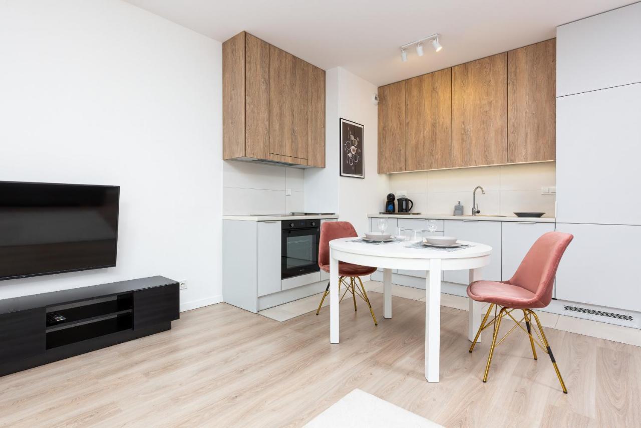 Metro Plocka Exquisite Apartments By Noclegi Renters Varşovia Exterior foto