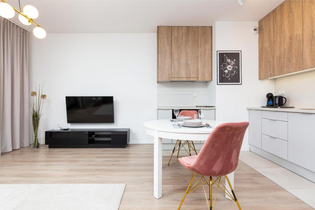Metro Plocka Exquisite Apartments By Noclegi Renters Varşovia Exterior foto