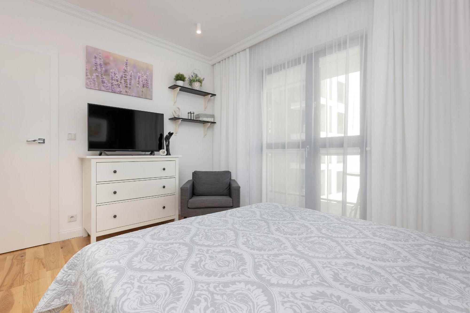 Metro Plocka Exquisite Apartments By Noclegi Renters Varşovia Exterior foto