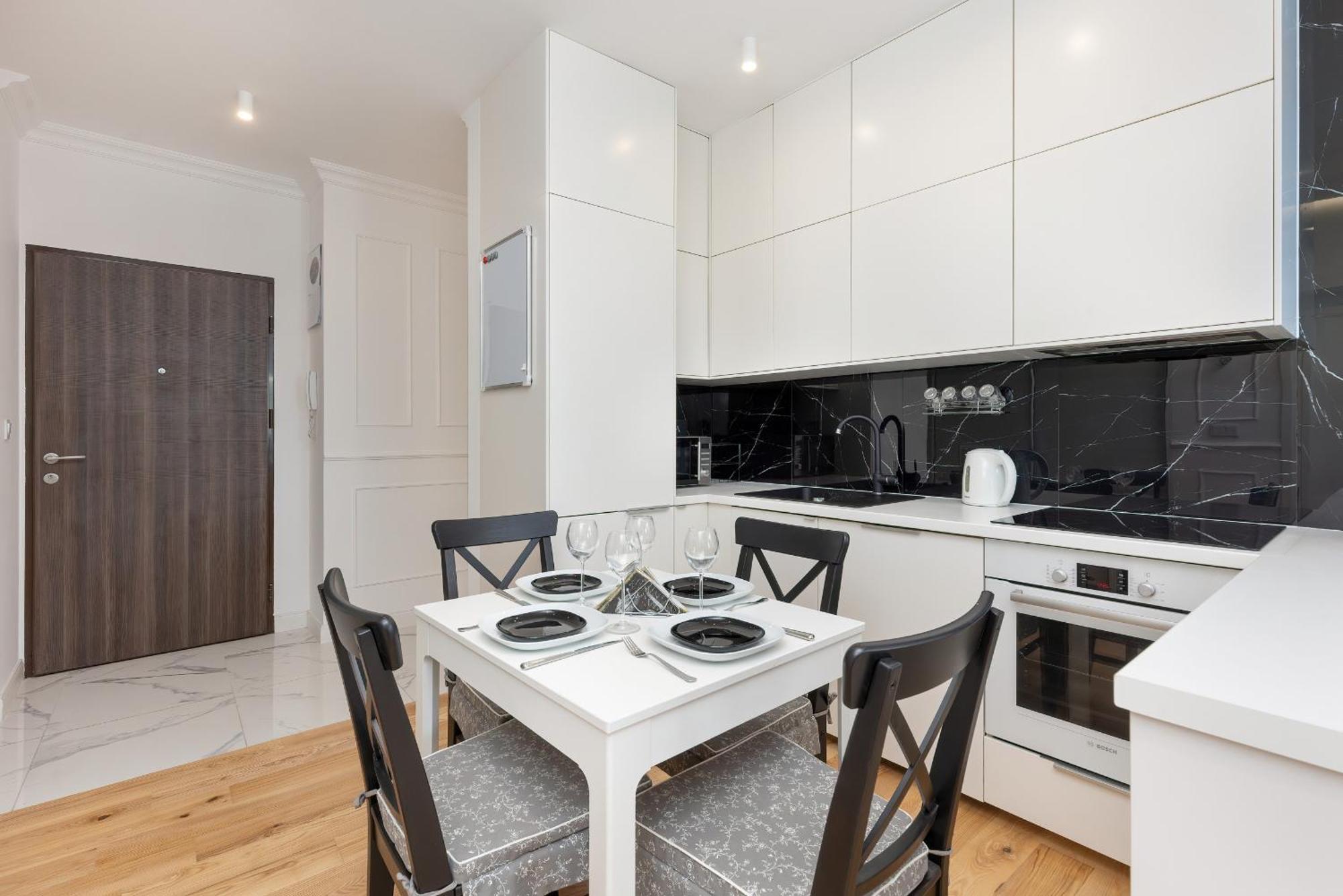 Metro Plocka Exquisite Apartments By Noclegi Renters Varşovia Exterior foto